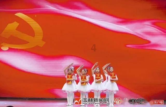 共话达沃斯 | 下一个“蒸汽机”时刻即将到来?科技巨头“论道”AI未来