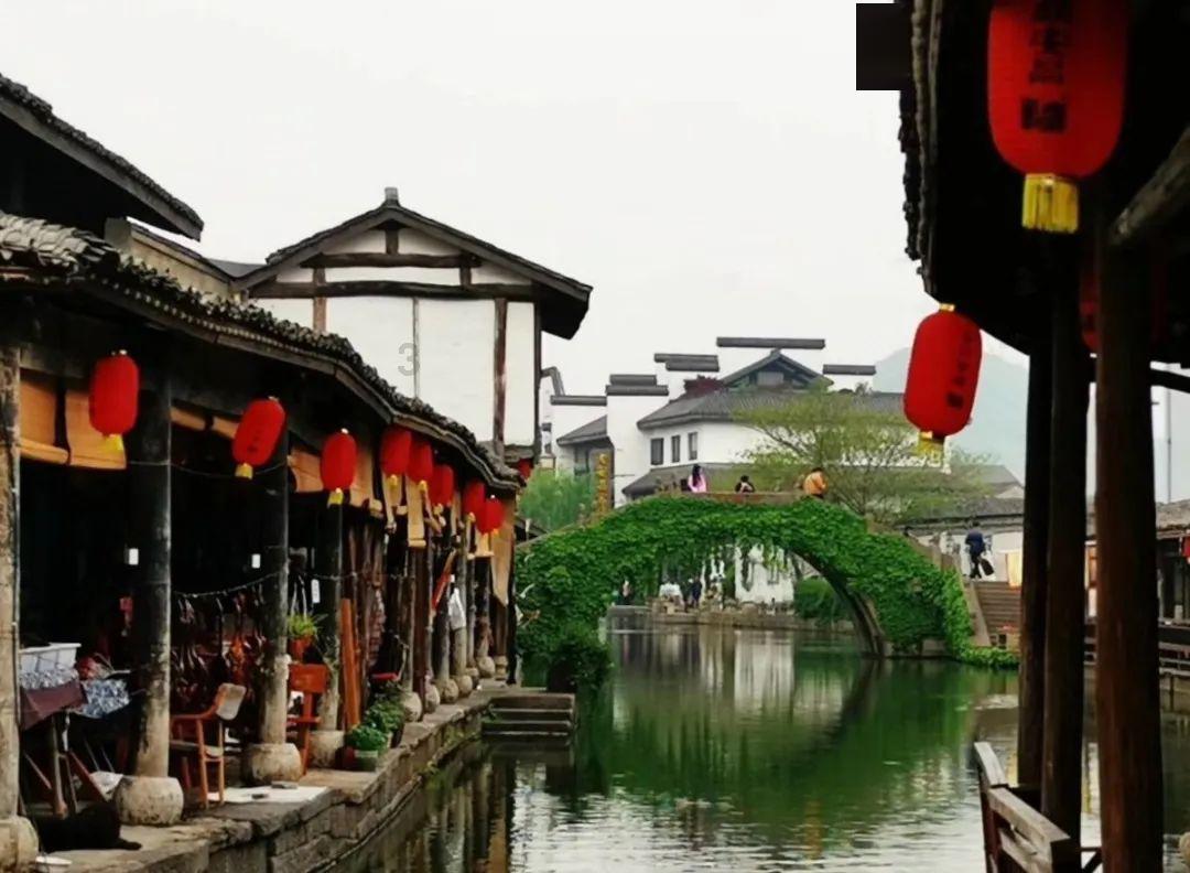 逃离小怪世界